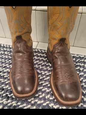 Lucchese Men's Brown Leather Western Boots with Yellow Shaft